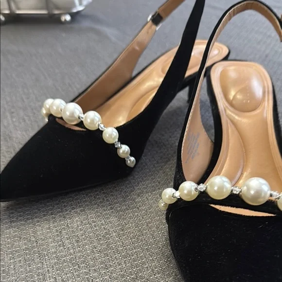Black Heels with Pearl Embellishments - Picture 6 of 6
